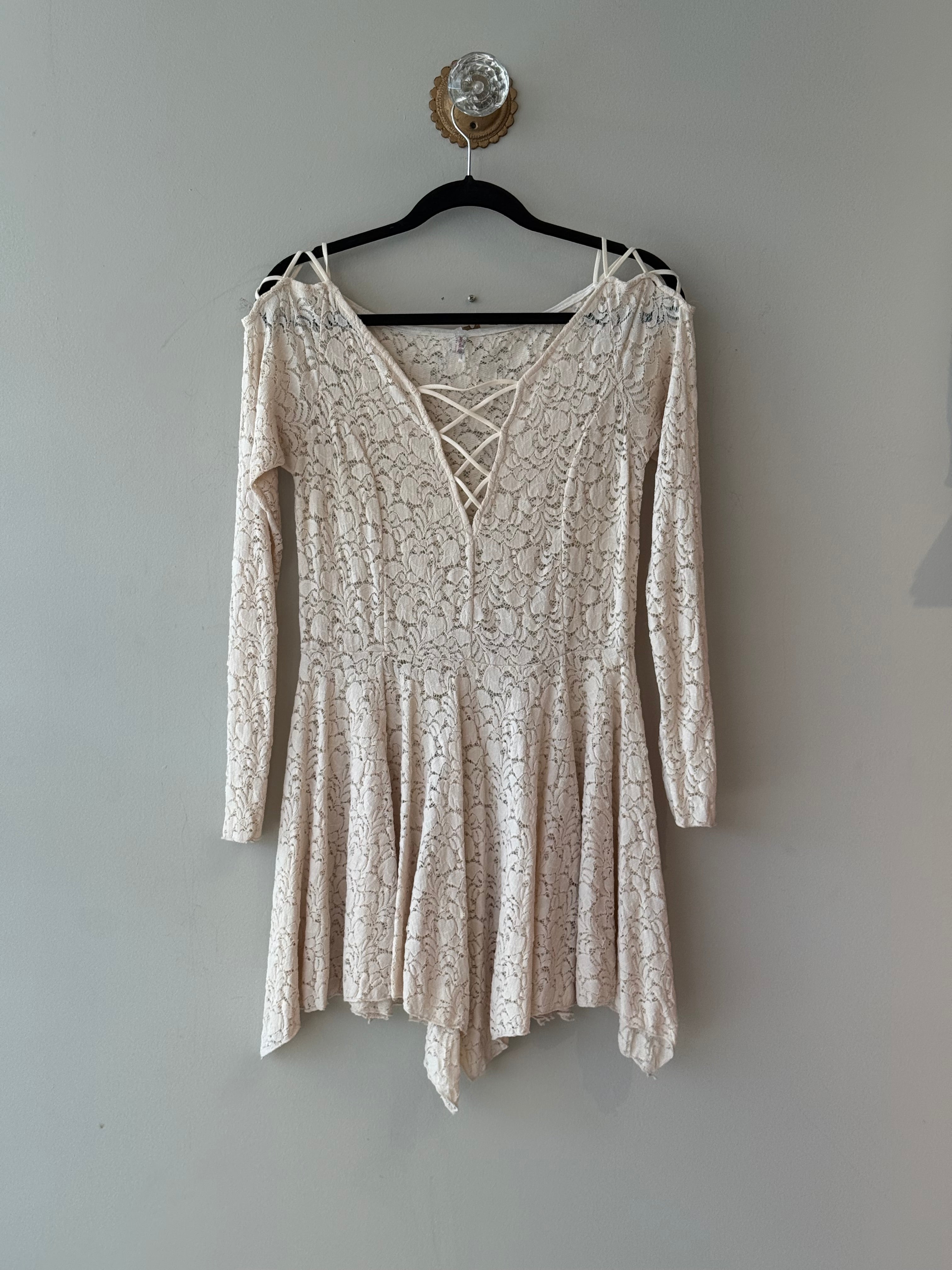 Intimately off-white lace dress