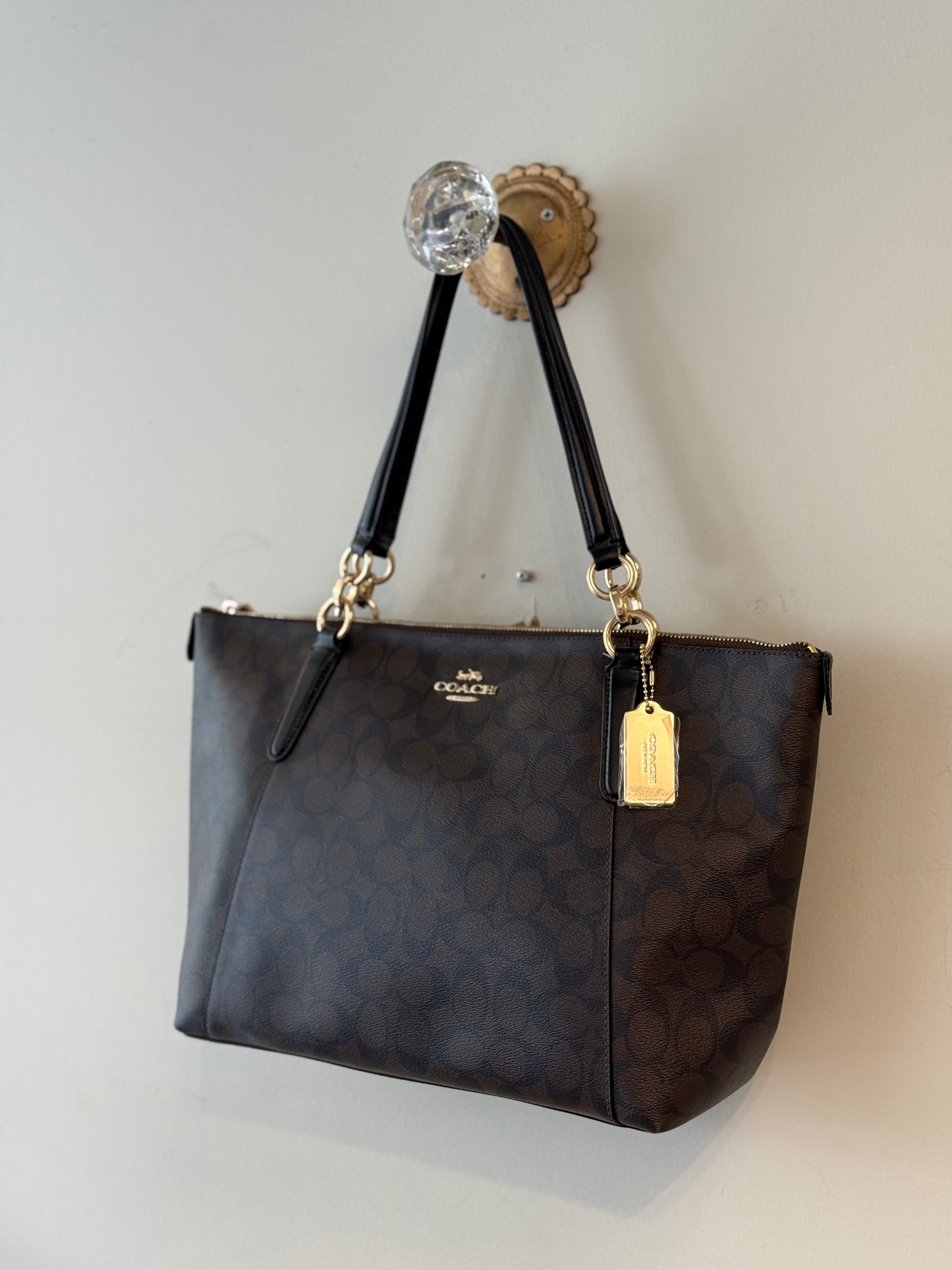 Coach NWOT signature tote