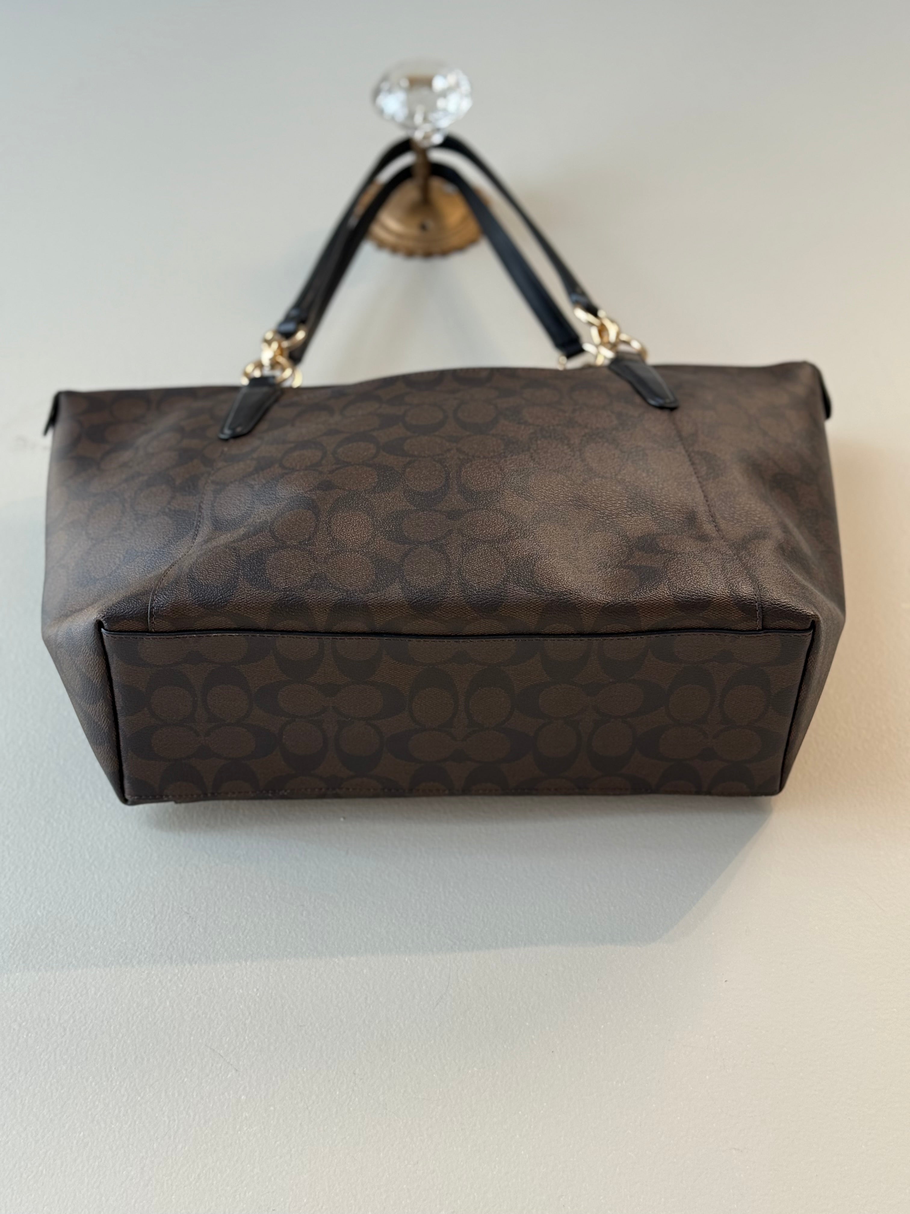 Coach NWOT signature tote