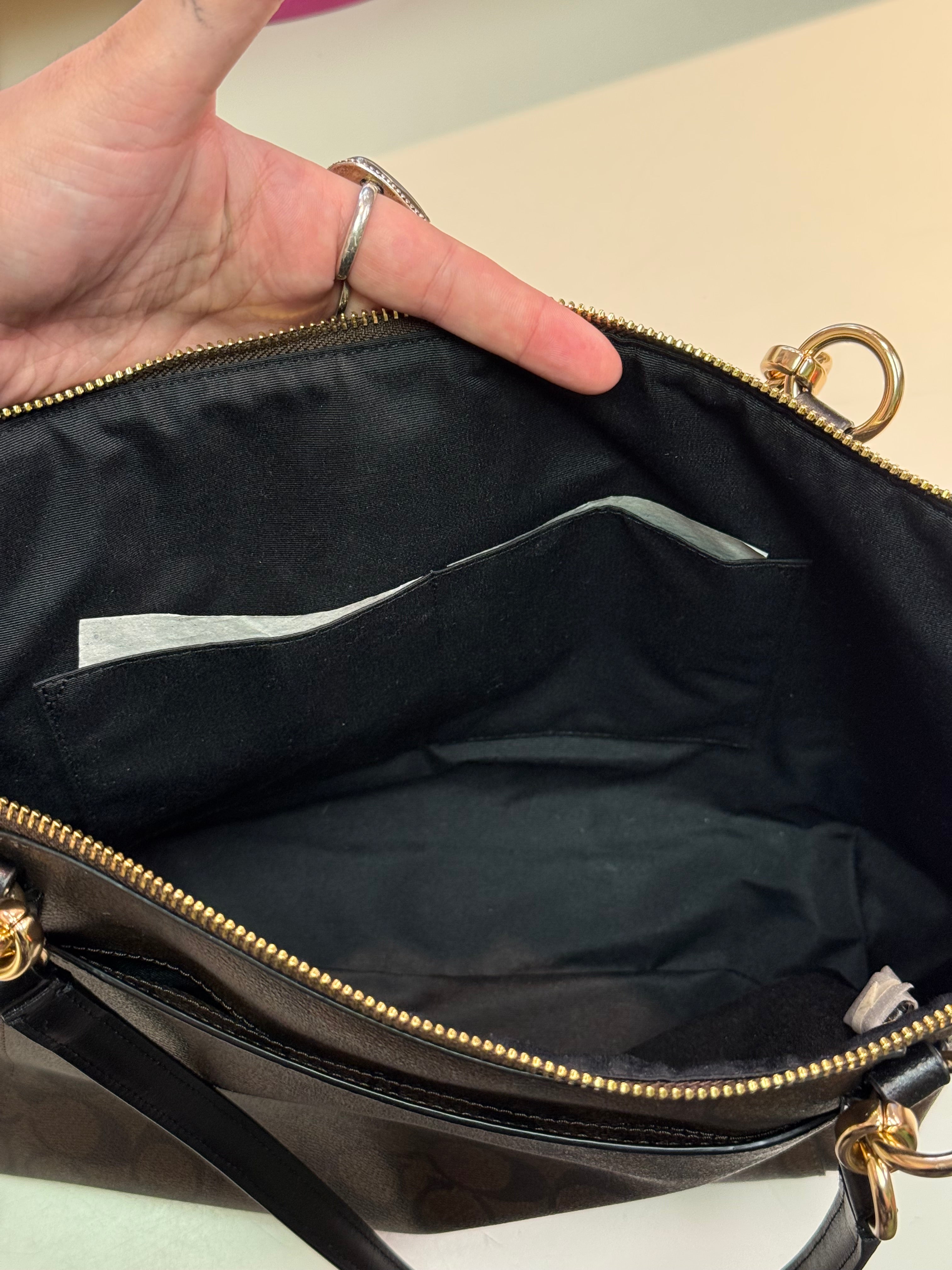 Coach NWOT signature tote