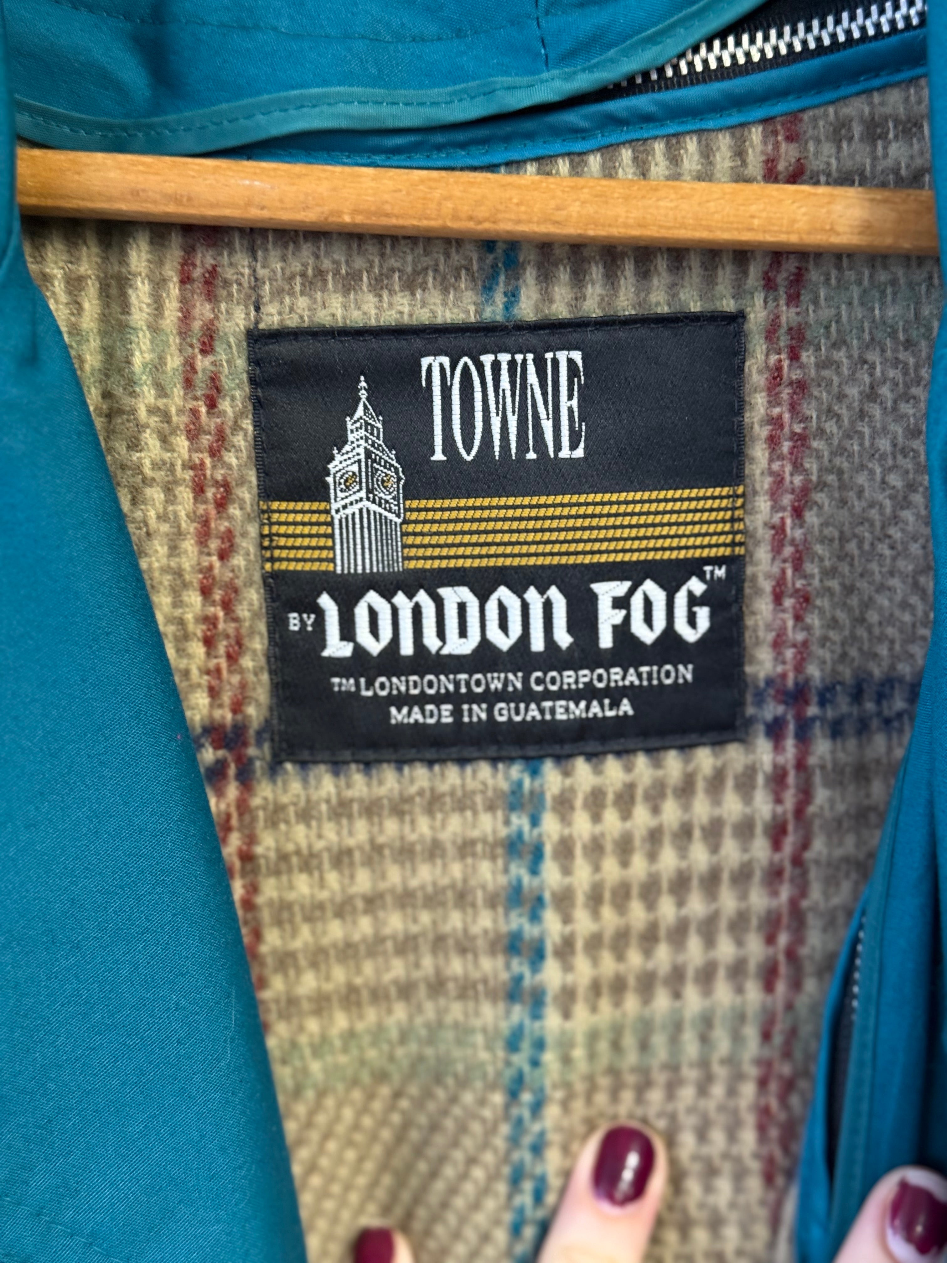 Towne London Fog teal vintage trenchcoat