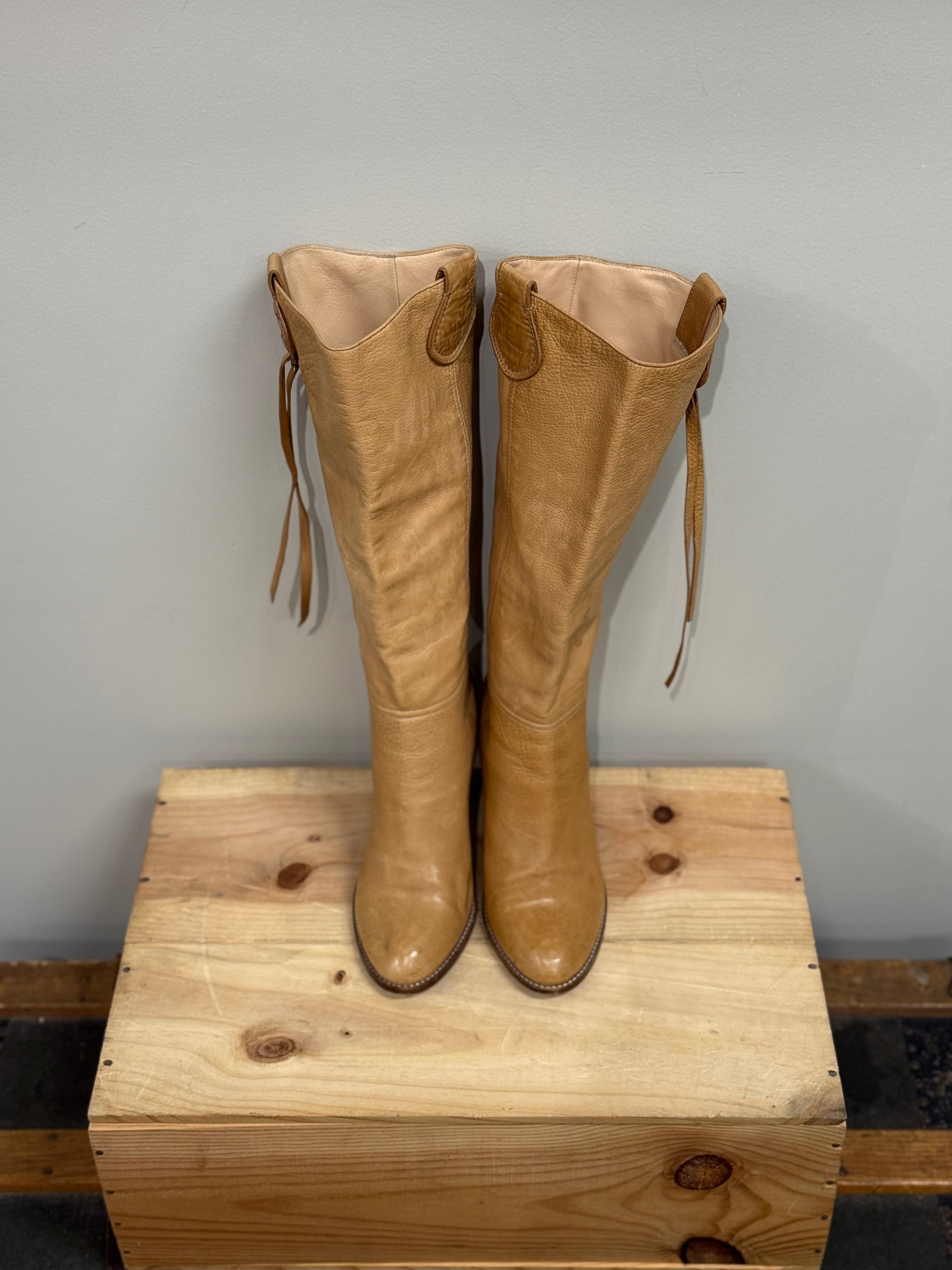 Coach soft tan leather heeled Selena boots