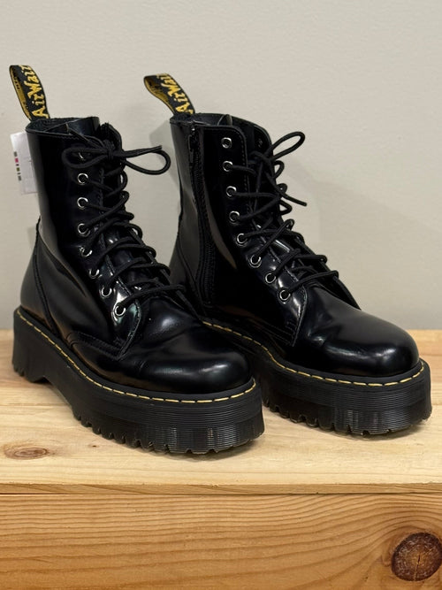 Air Wair patent platform Jadon Doc Martens