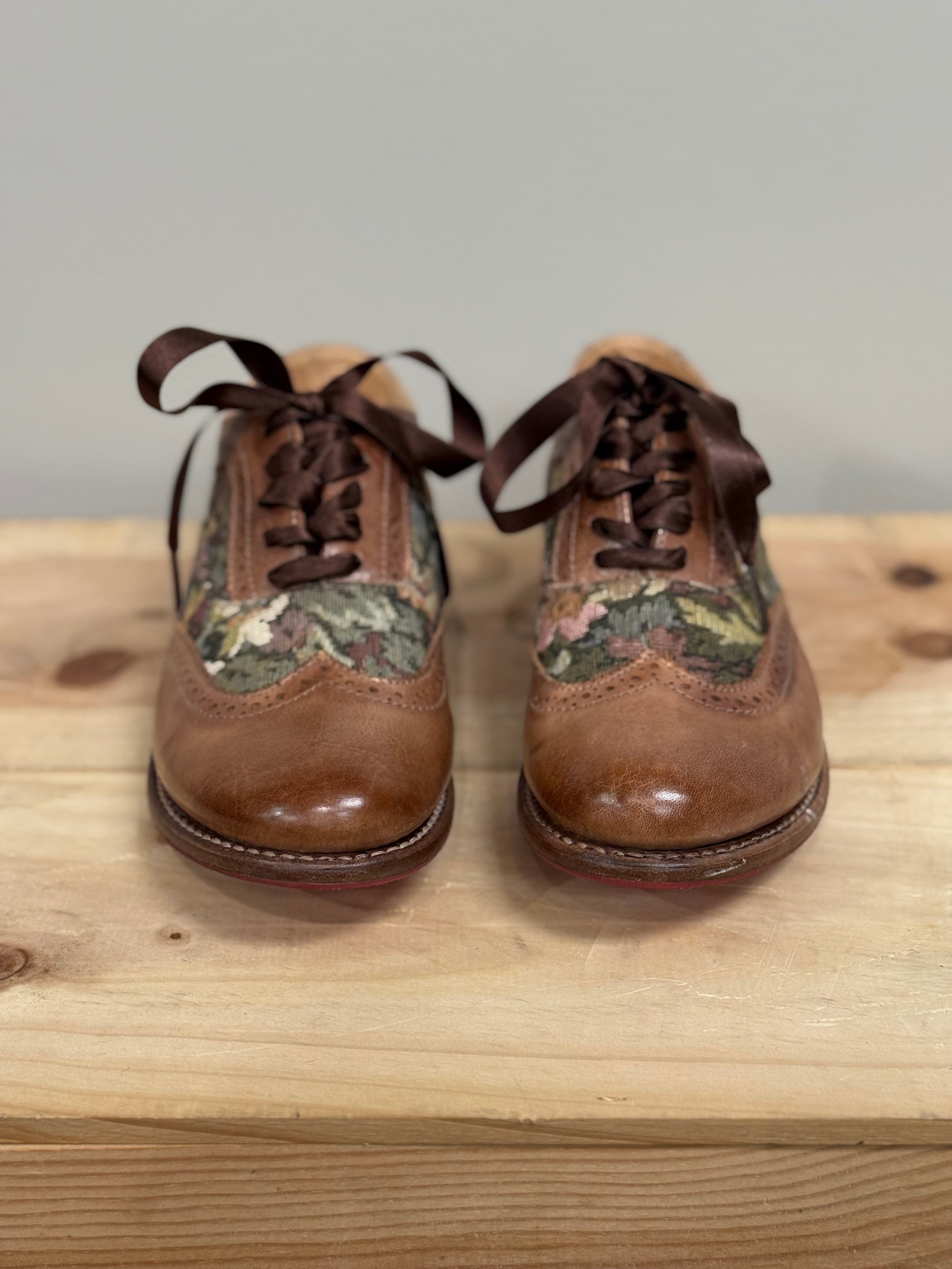 Oak Tree Farms NWOT Maude wingtip tapestry oxfords