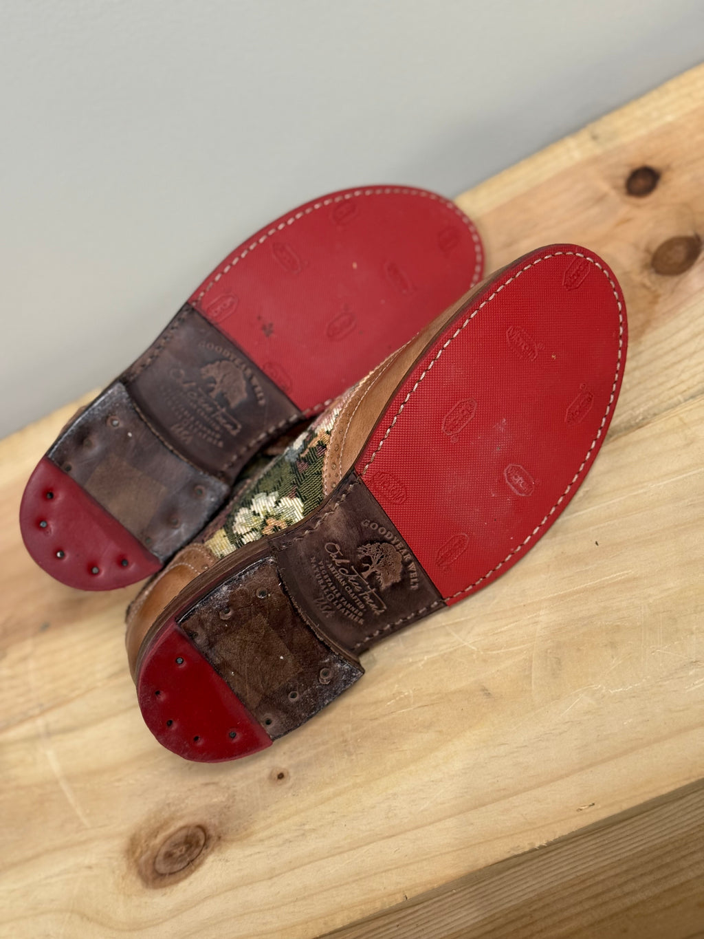 Oak Tree Farms NWOT Maude wingtip tapestry oxfords