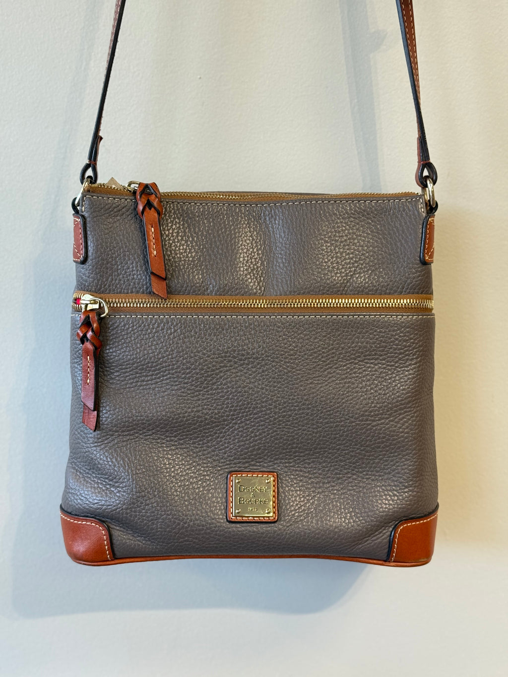 Dooney & Bourke pebble grain taupe crossbody
