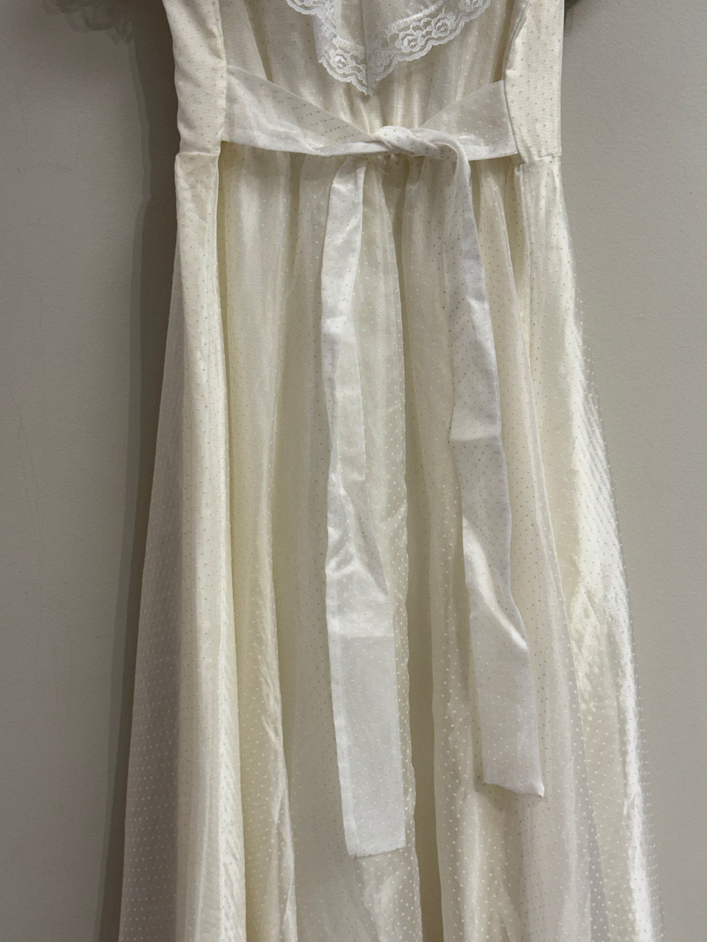 Vintage 70s prairie style lacy ruffled wedding dress