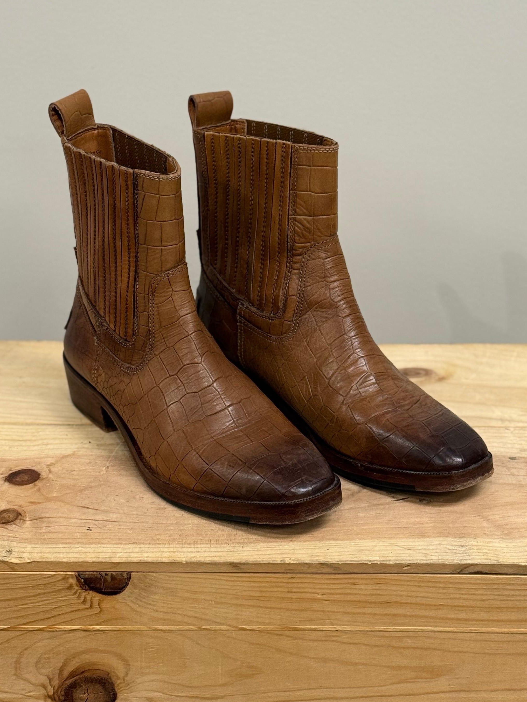 Vintage Foundry Co. leather ankle boots