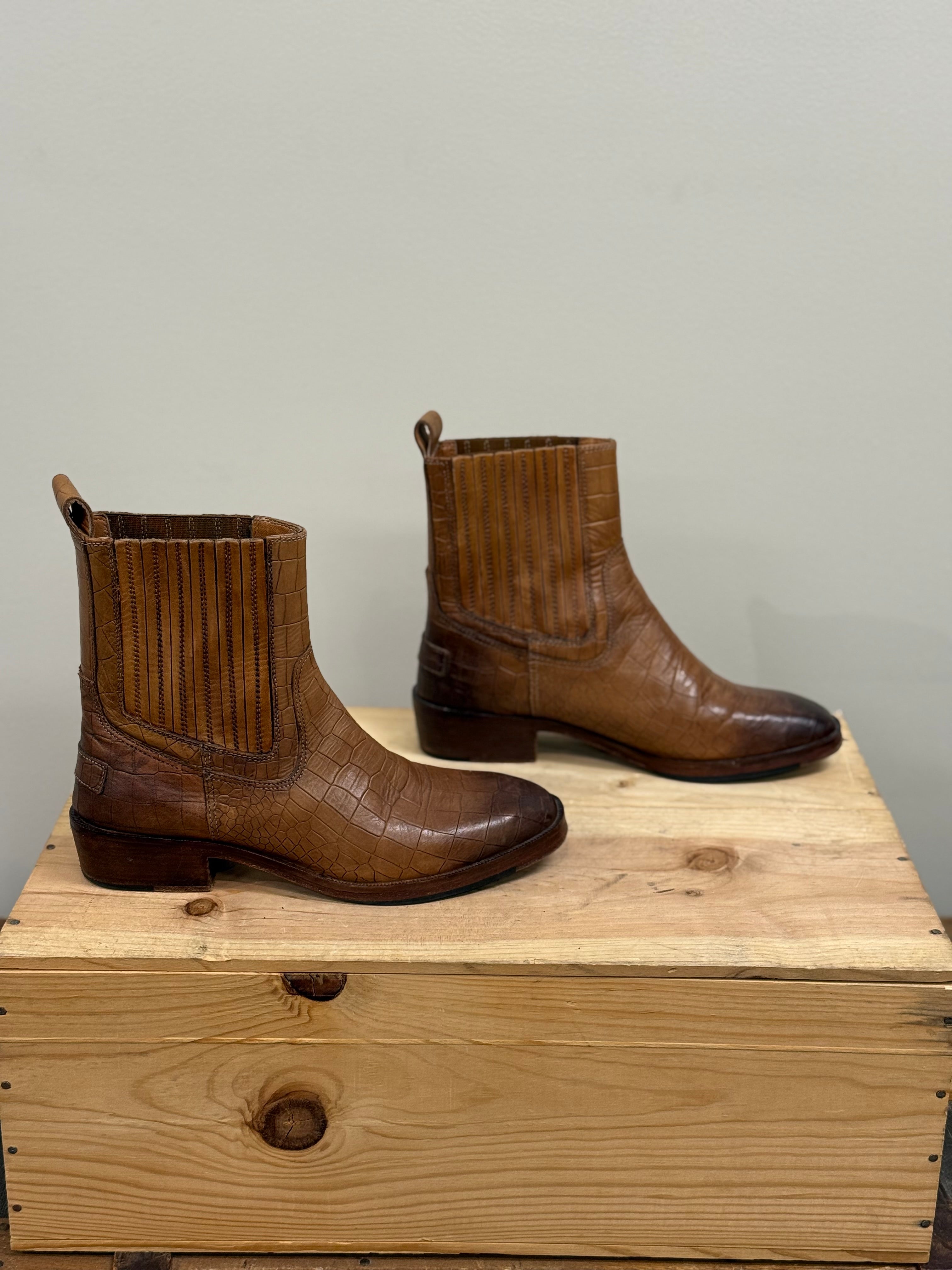 Vintage Foundry Co. leather ankle boots