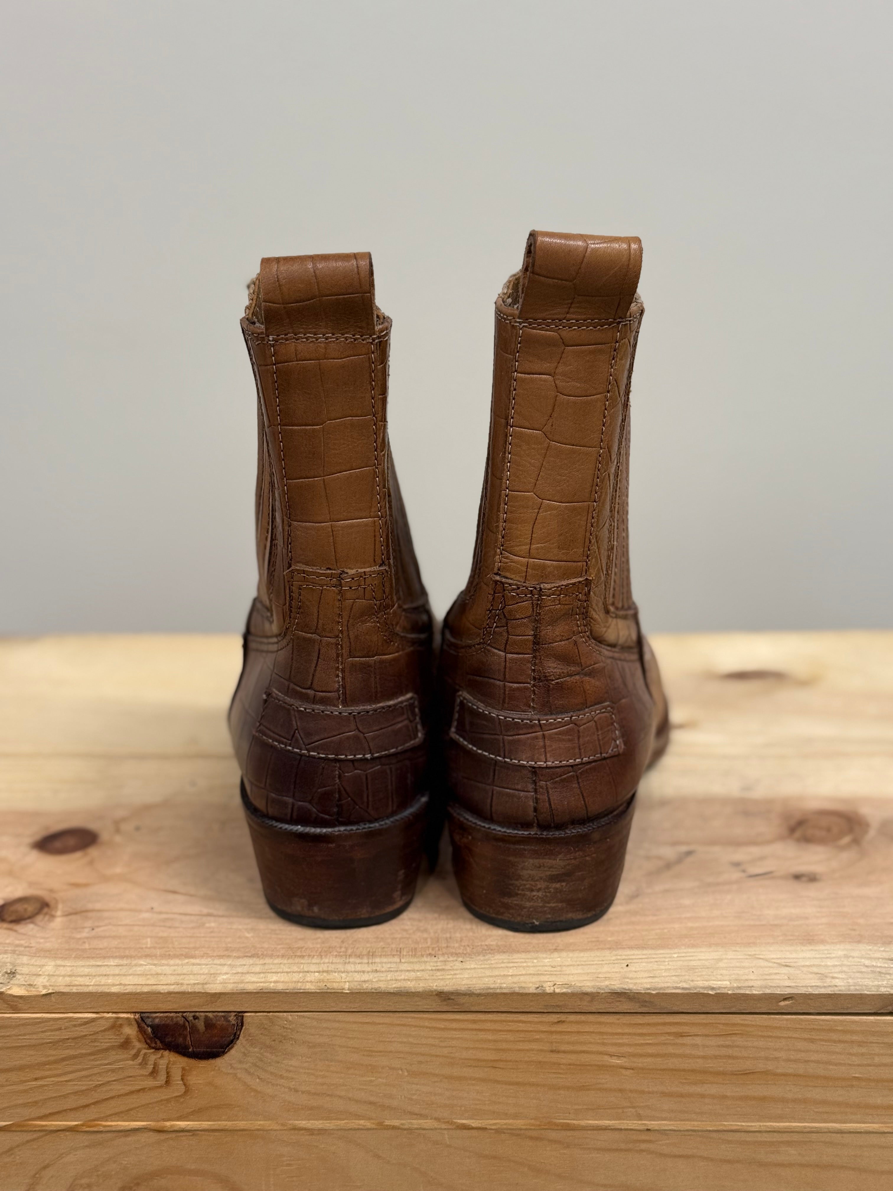 Vintage Foundry Co. leather ankle boots