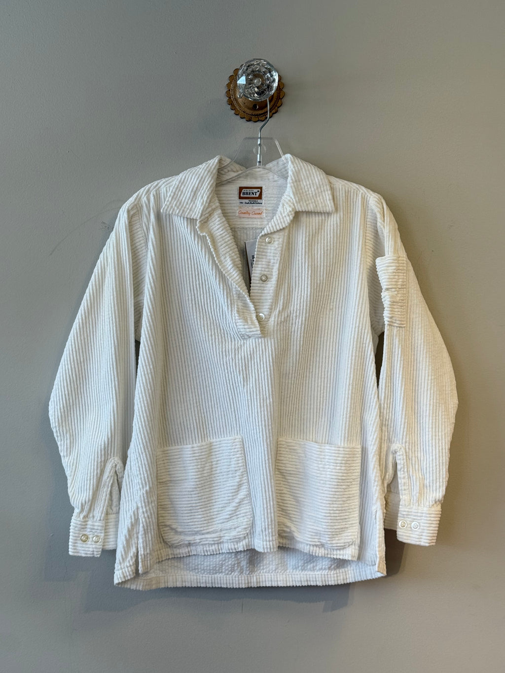 Golden Brent white corduroy pullover with pockets